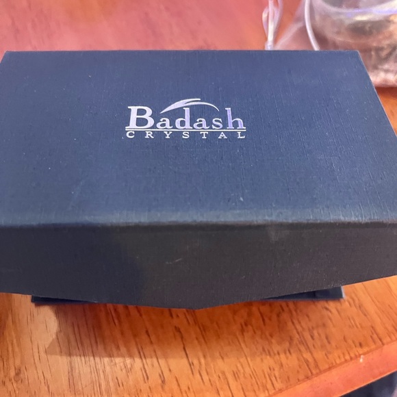🌺BADASH CRYSTAL SALT AN PEPPER SHAKERS. MAKES A LOVELY GIFT. REAL CRYSTAL🌹 - Picture 4 of 8